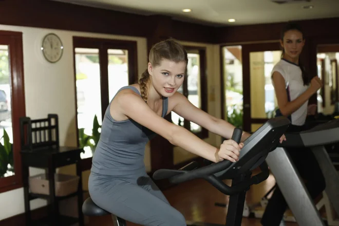 Trendsport Indoorcycling - mit Spaß topfit und schlanker werden