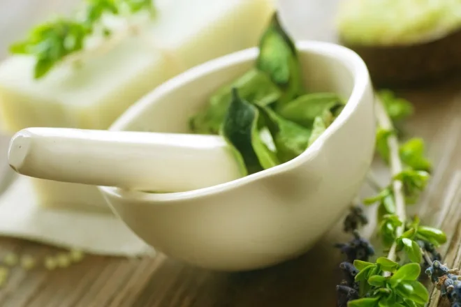 5 Naturkosmetik-Produkte die du ganz einfach aus Lebensmitteln herstellen kannst